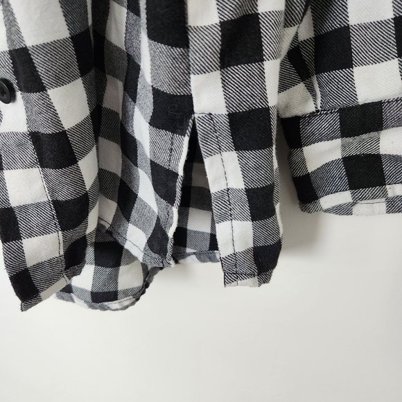 Hot Topic Plaid Button Down Shirt Size S - Picture 8 of 8